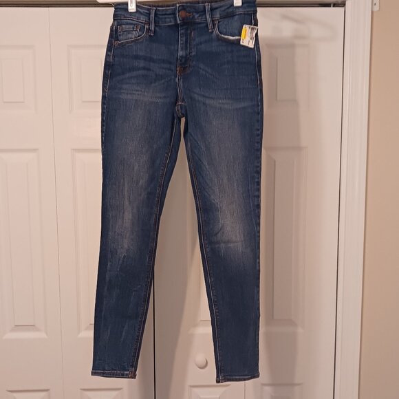 Old Navy Denim - 3/$18 - Old Navy Blue Rockstar Mid-Rise Jeans Size 6